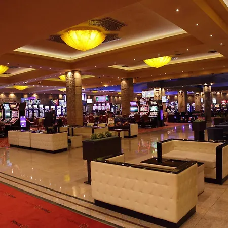 Finix Casino מלון *